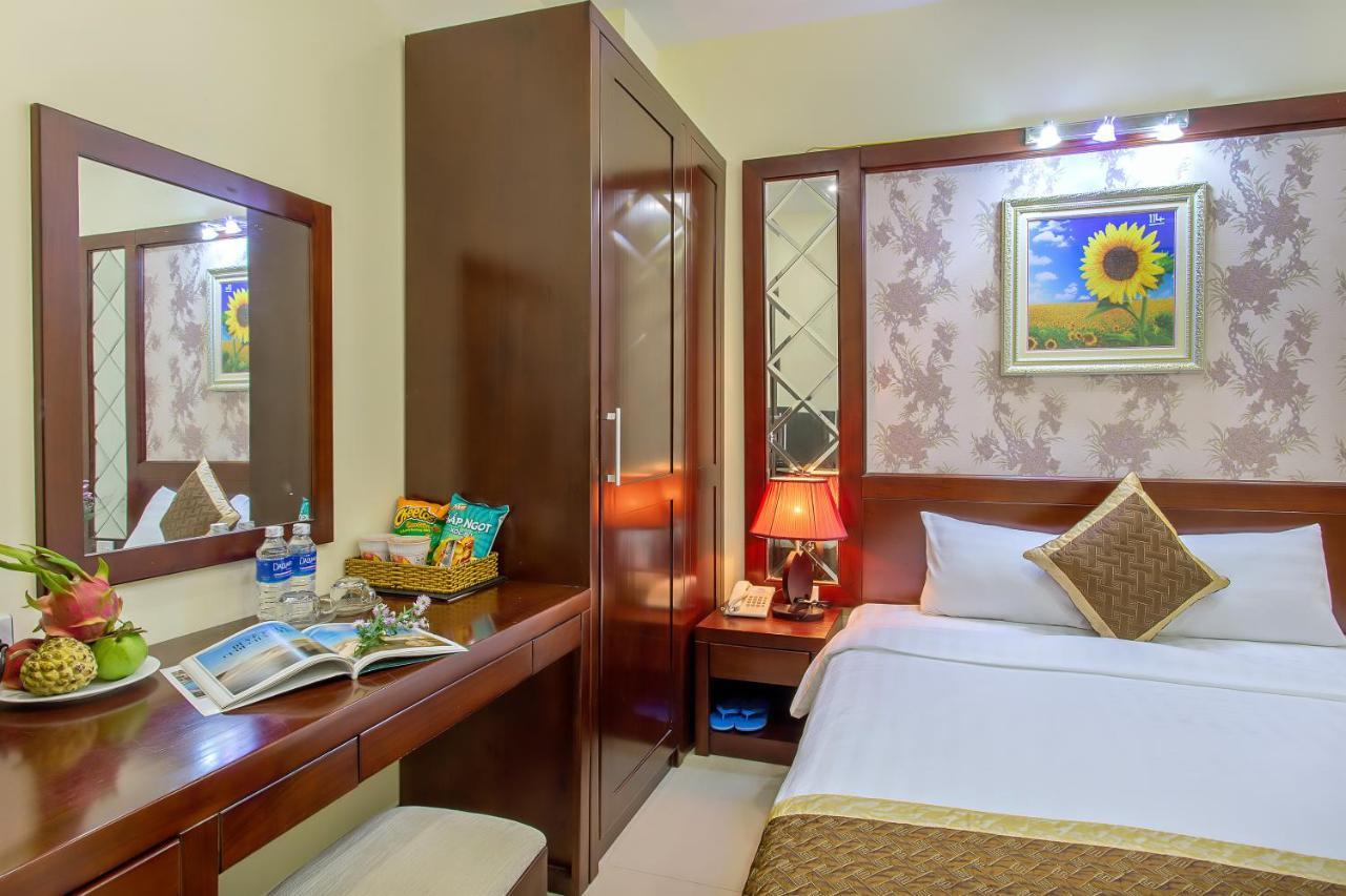 Gia Linh Hotel Da Nang Exterior photo